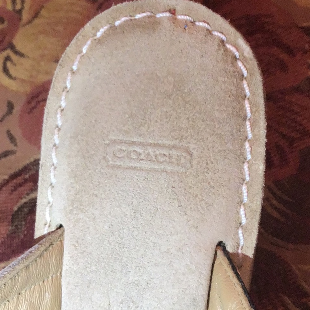 COACH CAMILLA BLK & WHT LEATHER/MATERIAL WEDGES - Picture 14 of 14